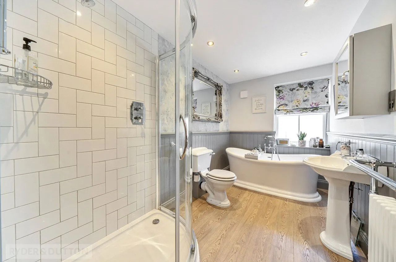 Ward Place, Holmfirth, HD9, photo 21