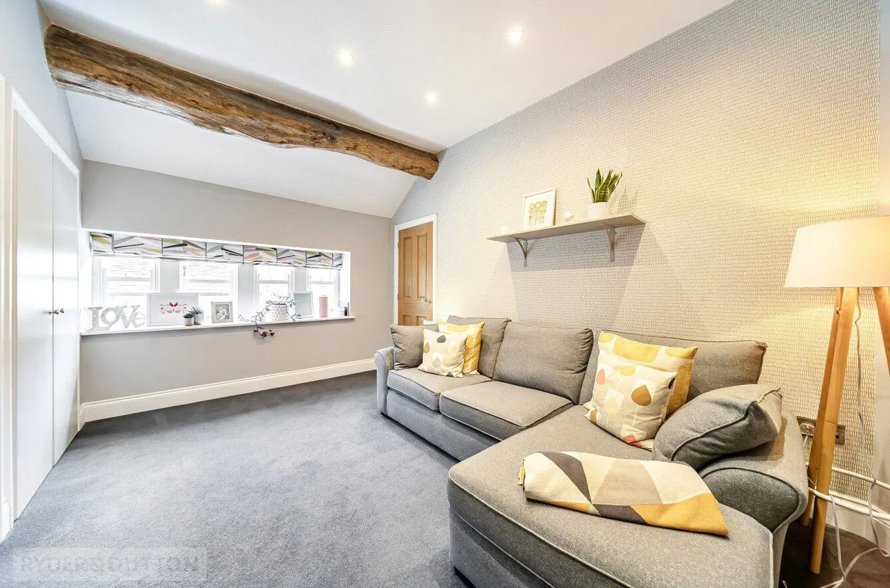 Ward Place, Holmfirth, HD9, photo 19