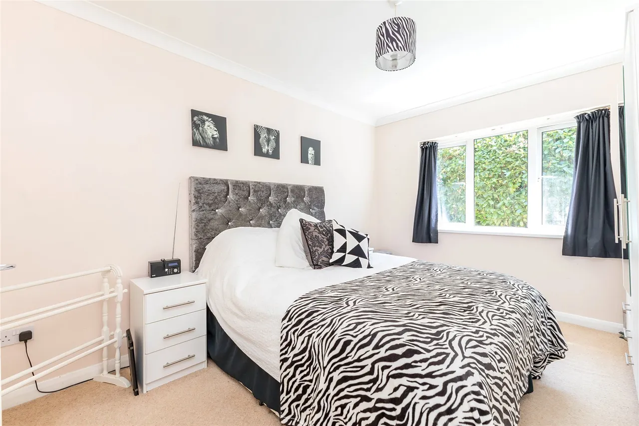 The Avenue, Grayshott, GU26, photo 8