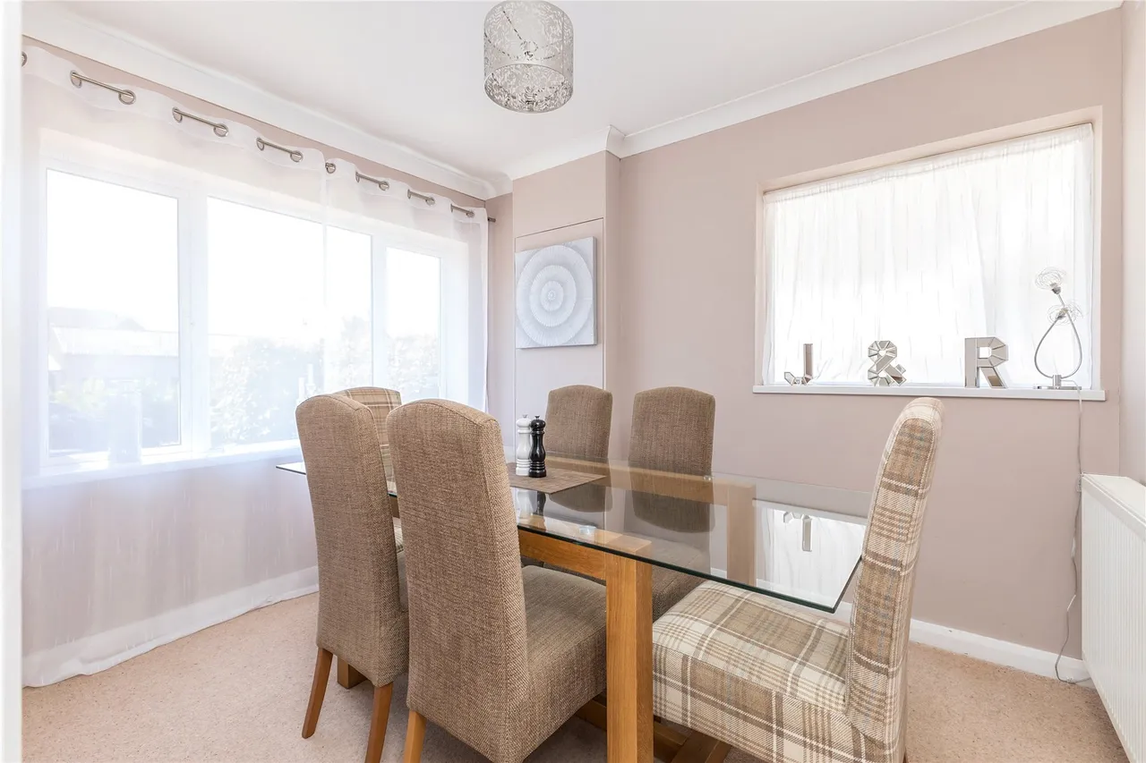 The Avenue, Grayshott, GU26, photo 4