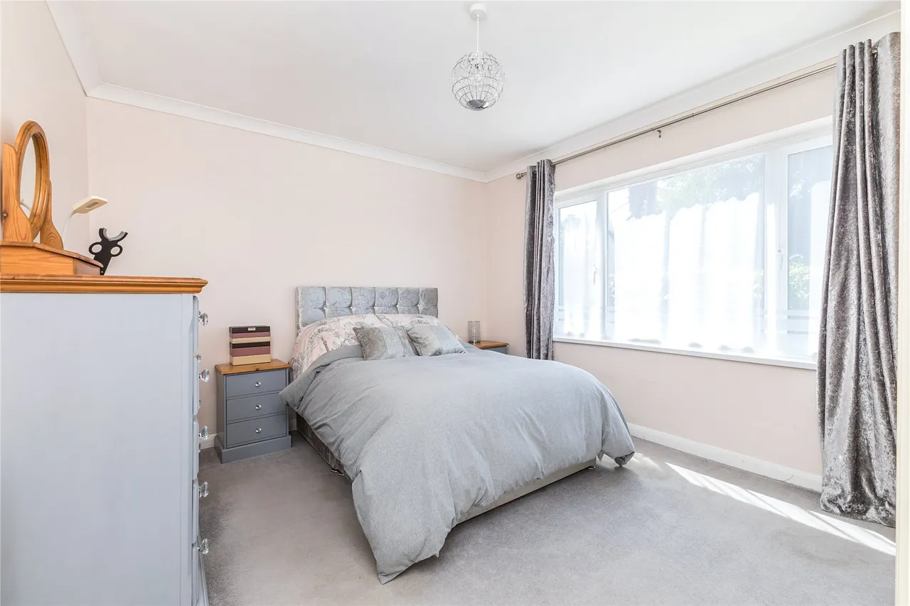 The Avenue, Grayshott, GU26, photo 6