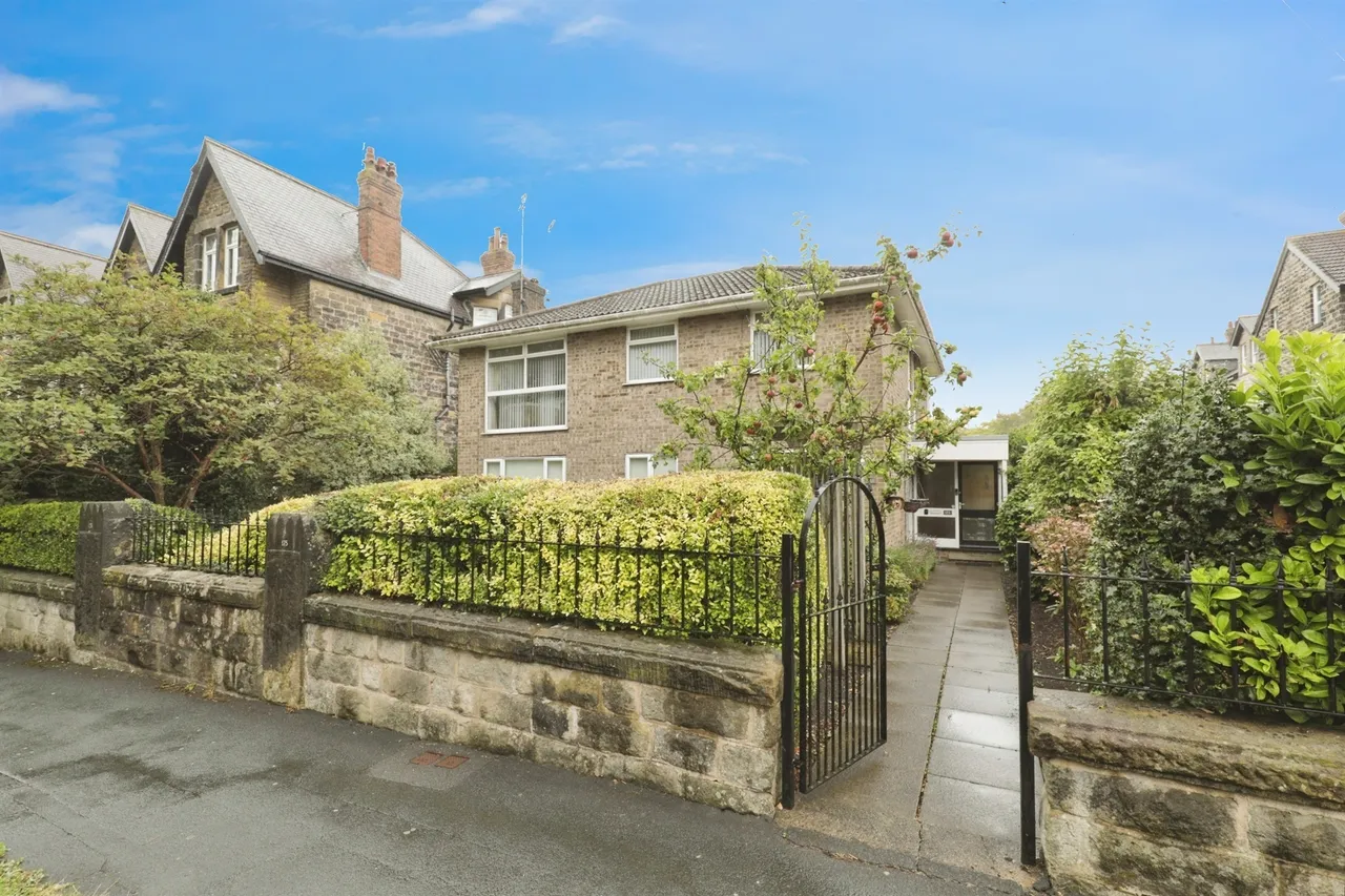 4 bed house for sale — Cold Bath Road, Harrogate