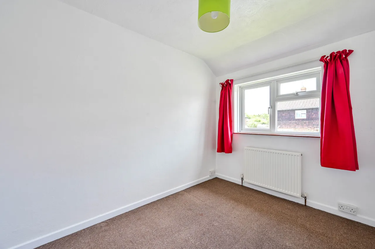 77 Homestall, Guildford, photo 11