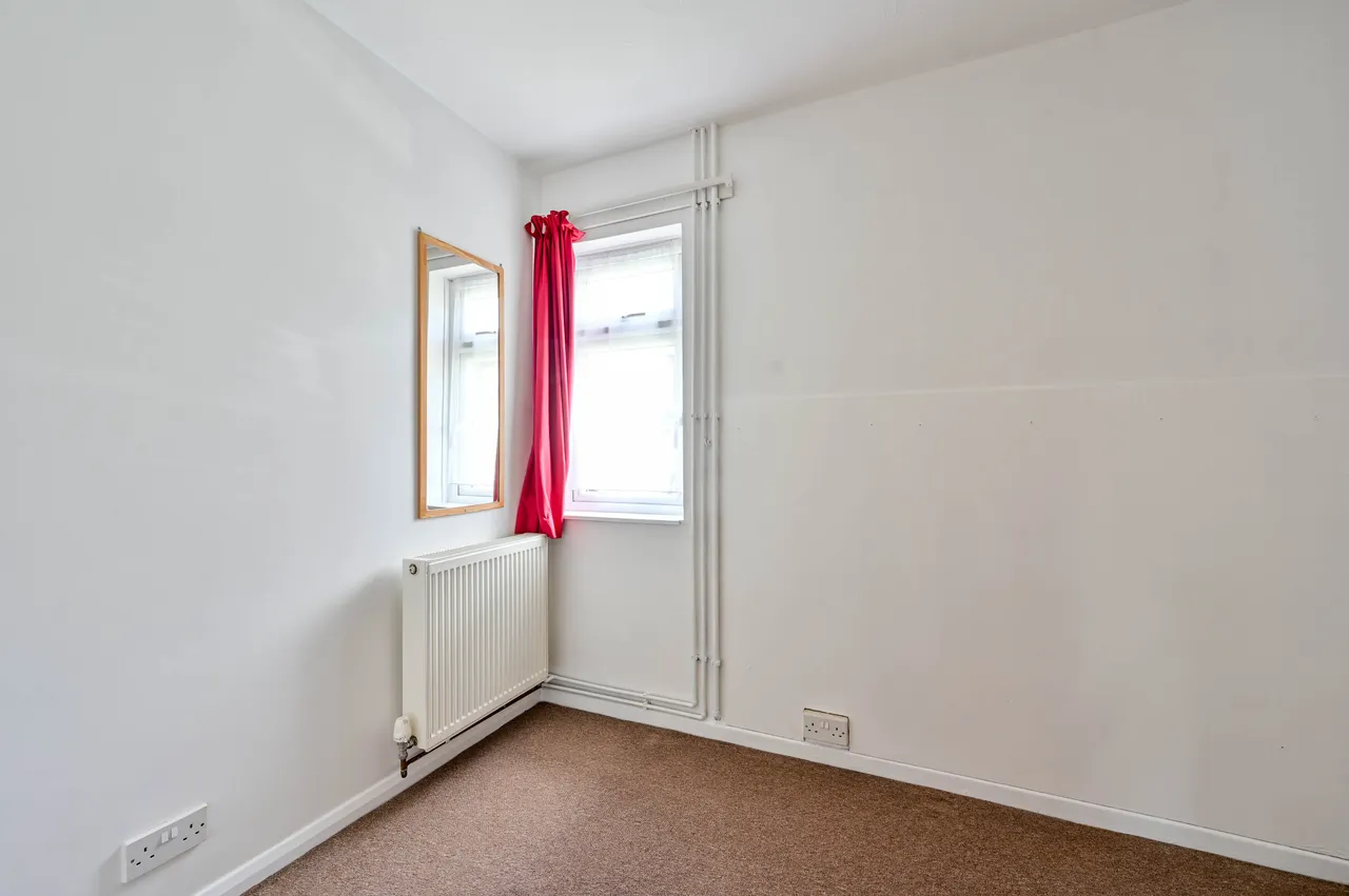 77 Homestall, Guildford, photo 7