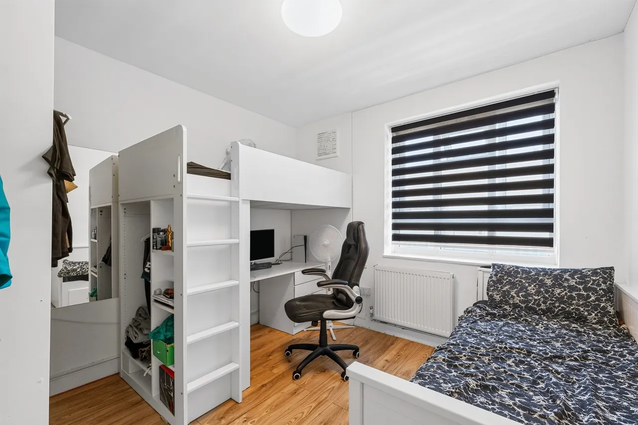 White City Estate, London, W12, photo 9
