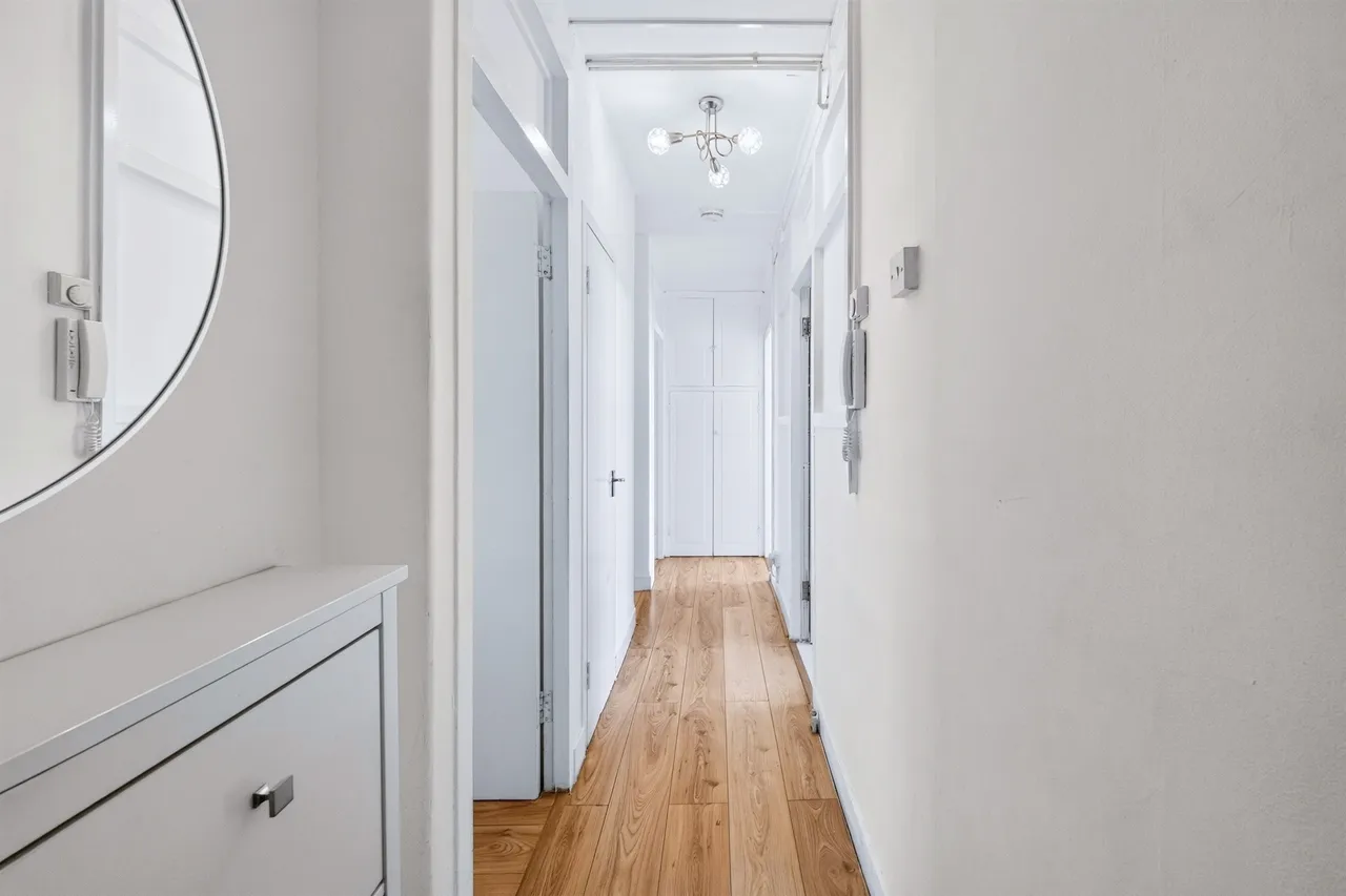 White City Estate, London, W12, photo 11