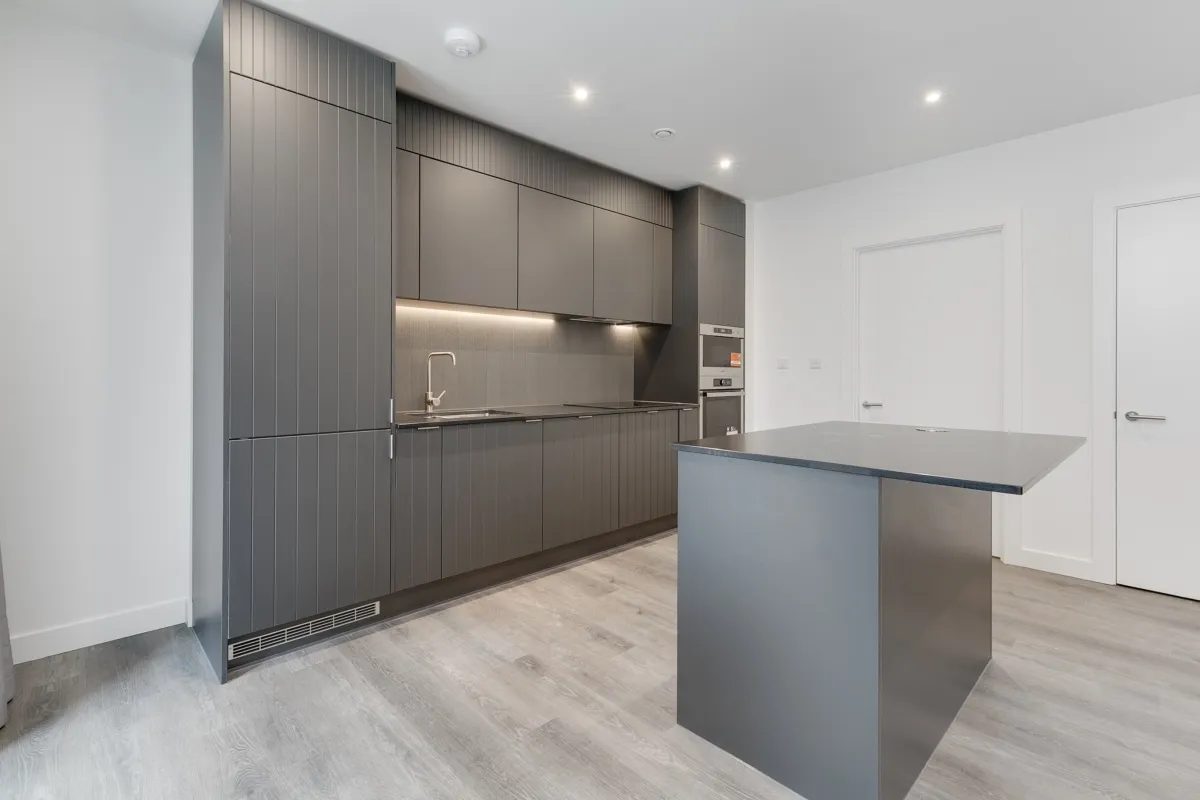 Cherry Park Lane, London, E20, photo 2