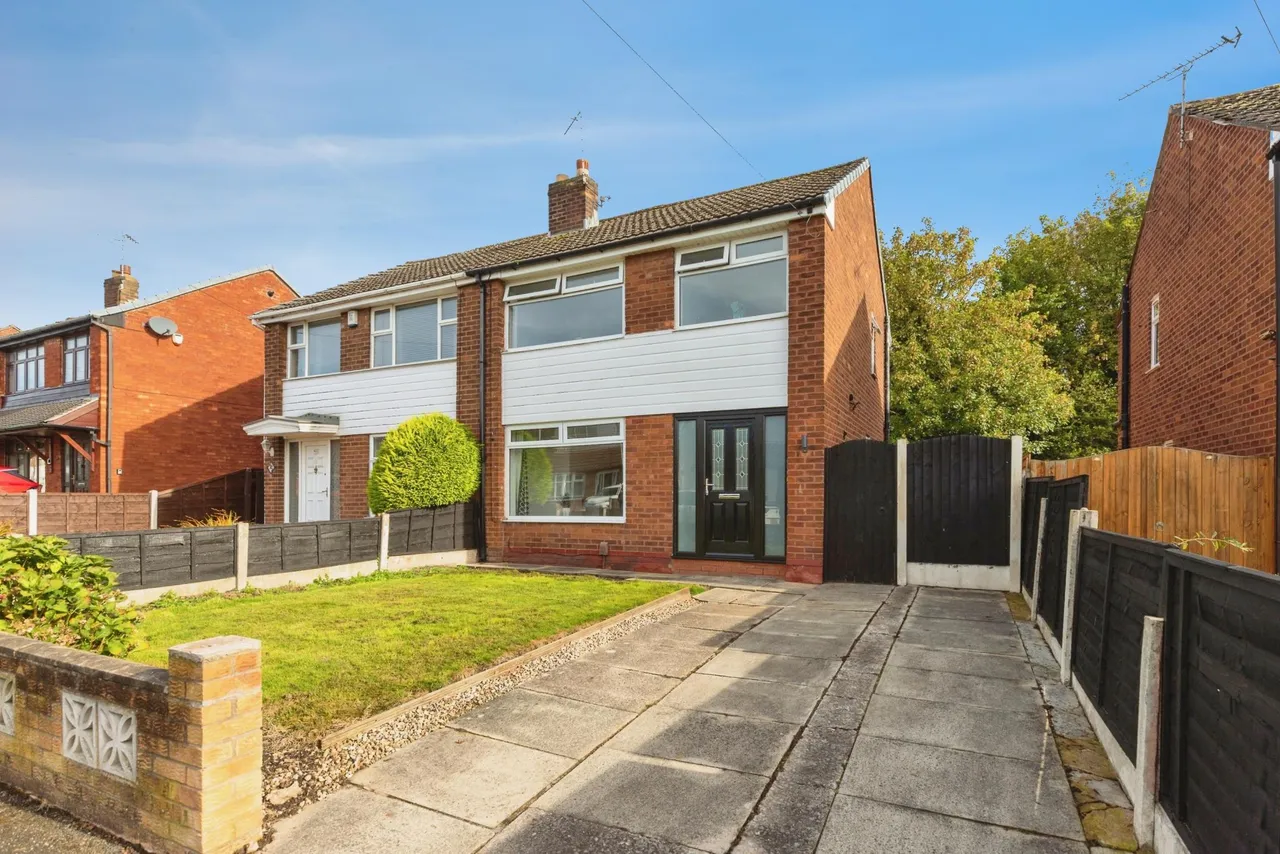 3 bed house for sale, Ringway Avenue, Leigh, WN7