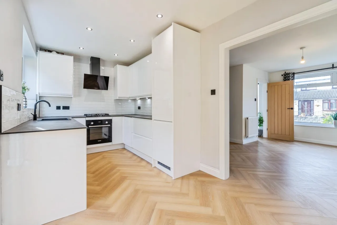 Ringway Avenue, Leigh, WN7, photo 10