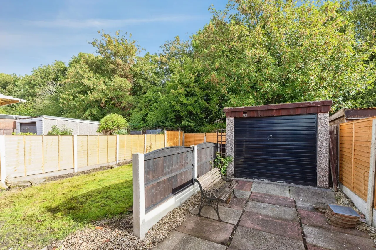 Ringway Avenue, Leigh, WN7, photo 18