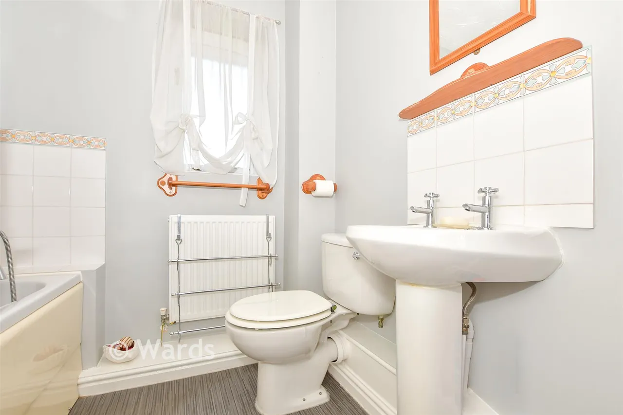 Sunburst Close, Marden, TN12, photo 8