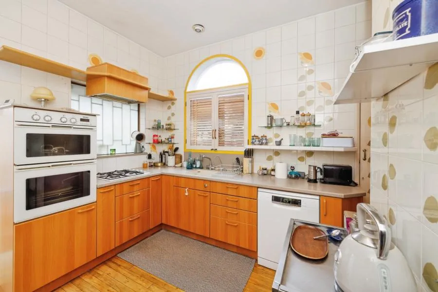 Wolsey Road, Northwood, HA6, photo 13