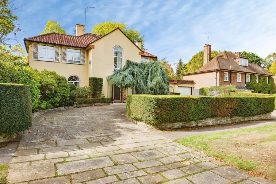 4 bed house to rent, Wolsey Road, Northwood, HA6