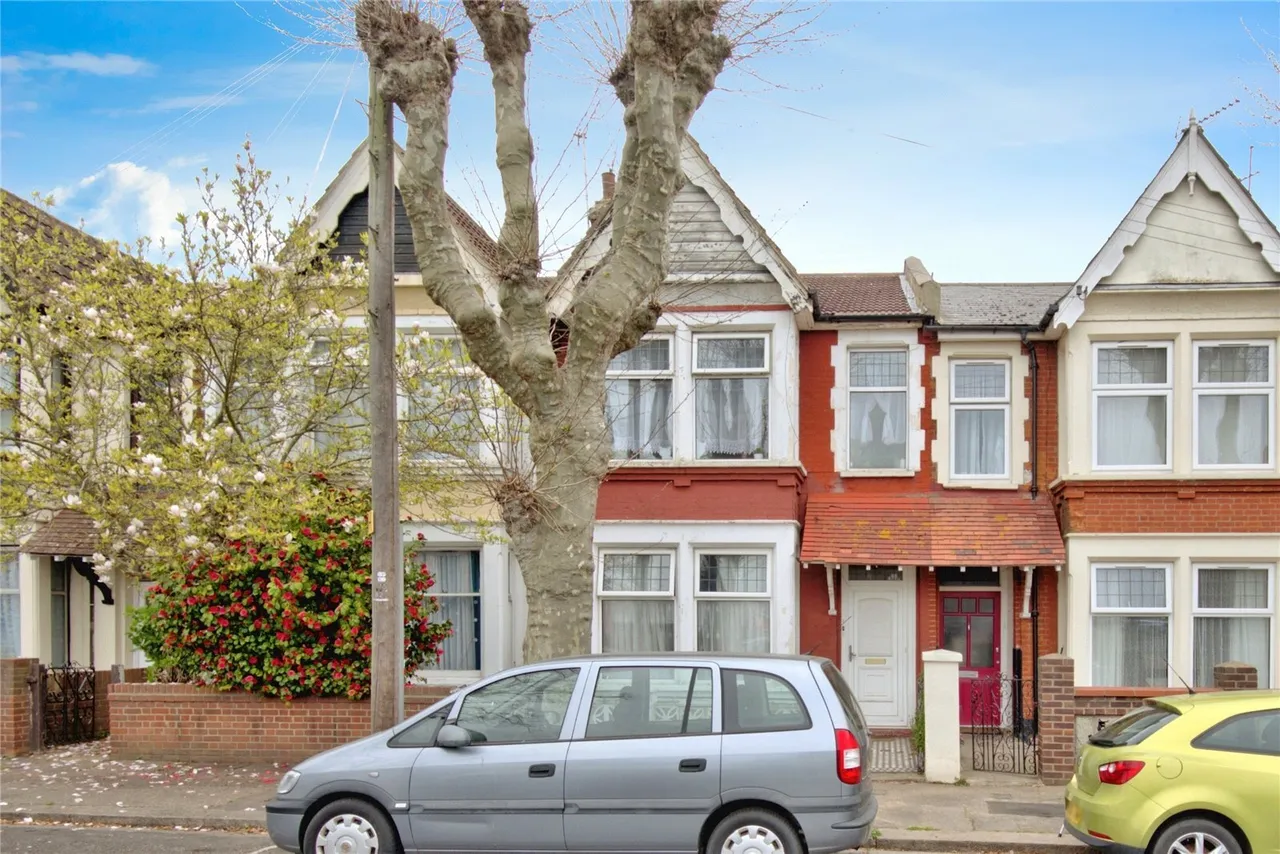 5 bed house for sale — Warrior Square, Southend-on-Sea, Essex, SS1