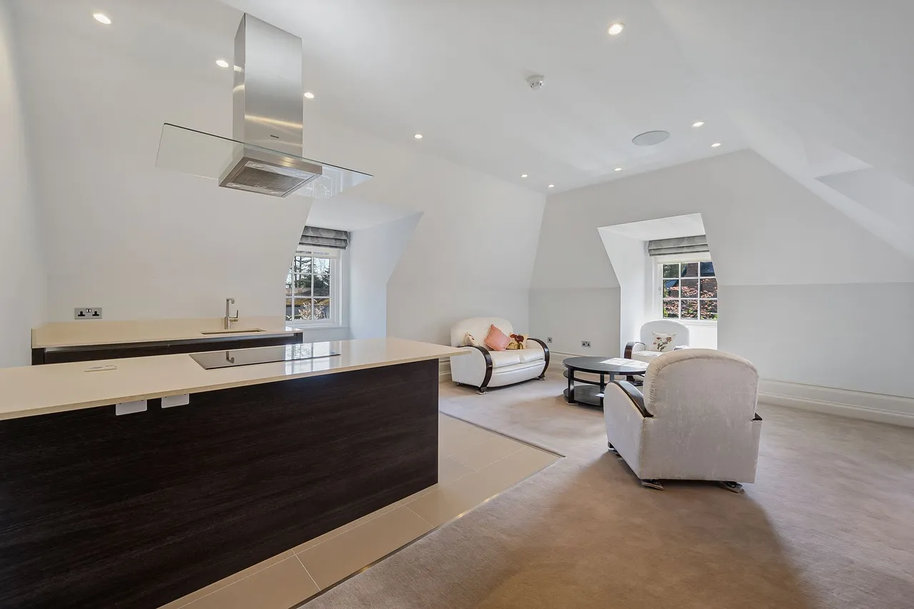 Hill Top, Altrincham, photo 13
