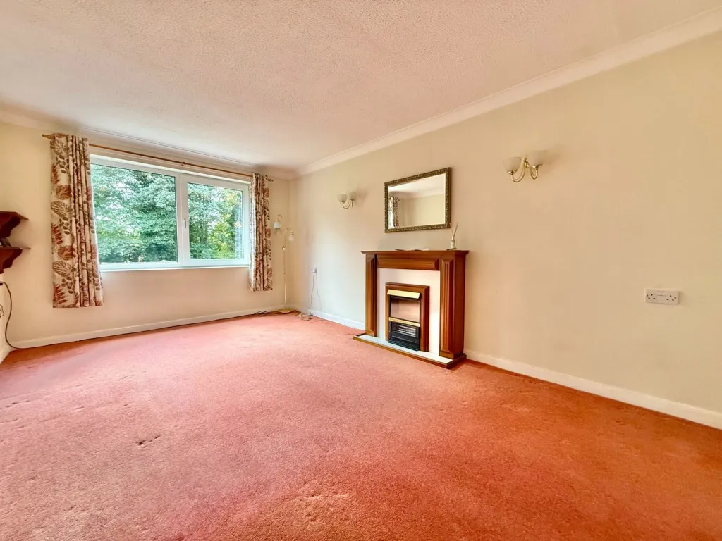 Deighton Road, LS22, photo 3