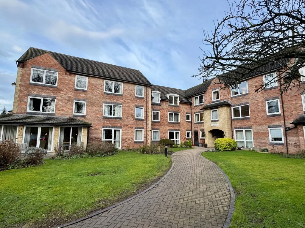 Deighton Road, LS22, photo 12