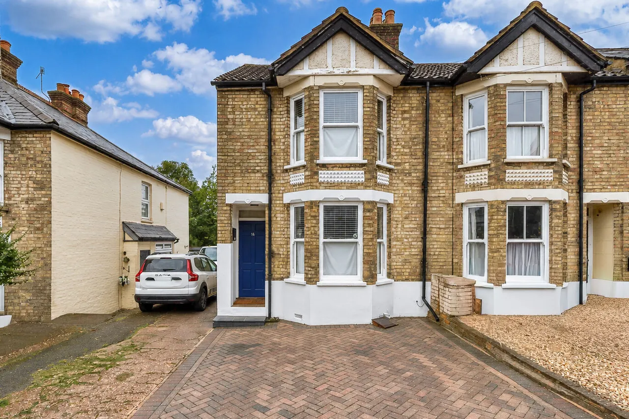 2 bed house for sale, Totteridge Avenue, High Wycombe, HP13