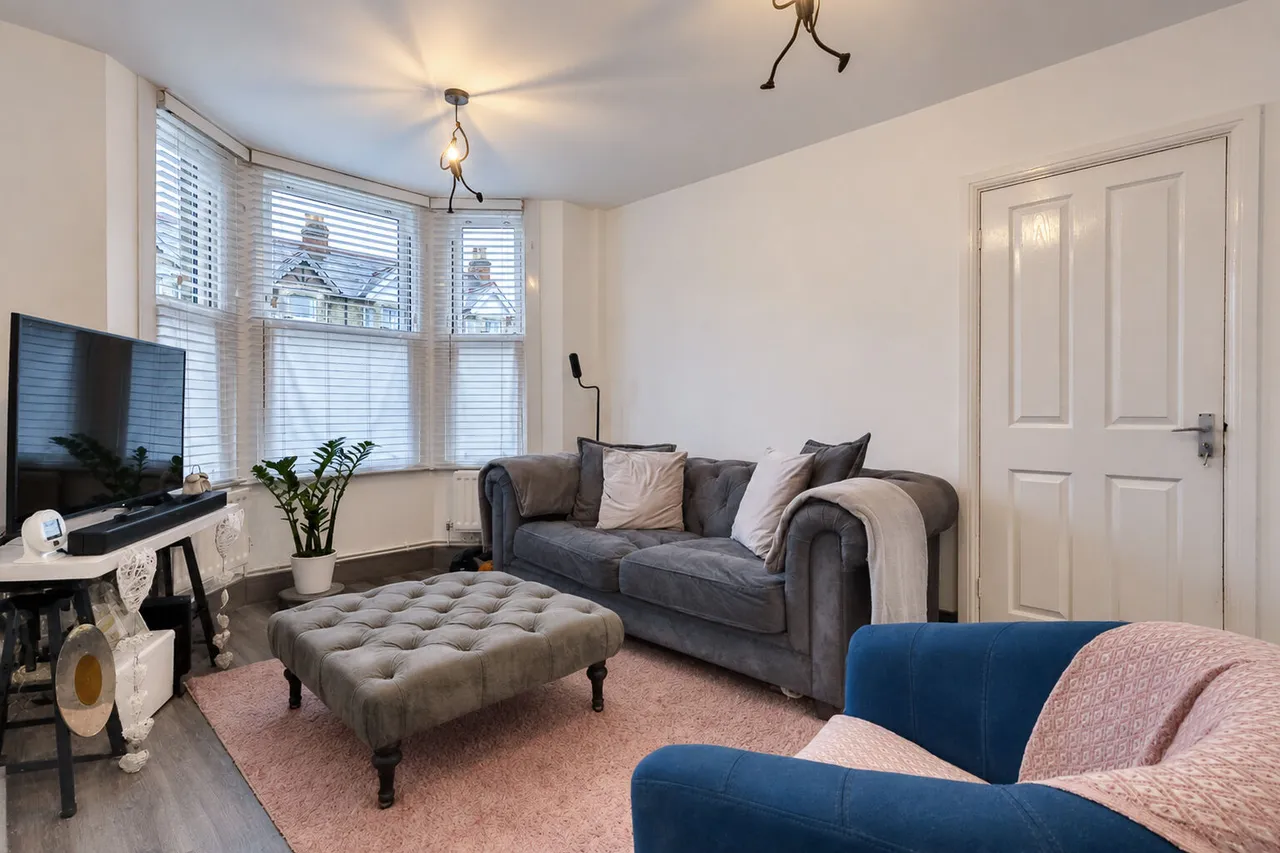 Totteridge Avenue, High Wycombe, HP13, photo 2