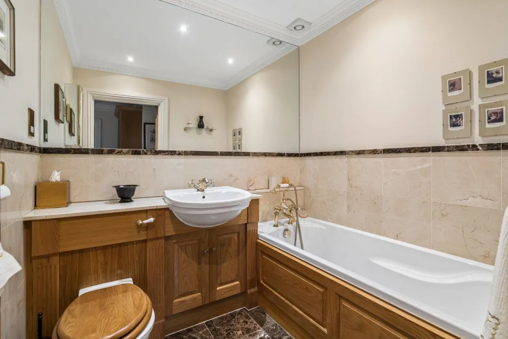 Grove Road, HP9, photo 11