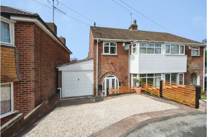 3 bed house for sale, Conway Avenue, Oldbury, B68