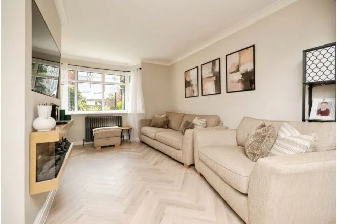 Conway Avenue, Oldbury, B68, photo 5