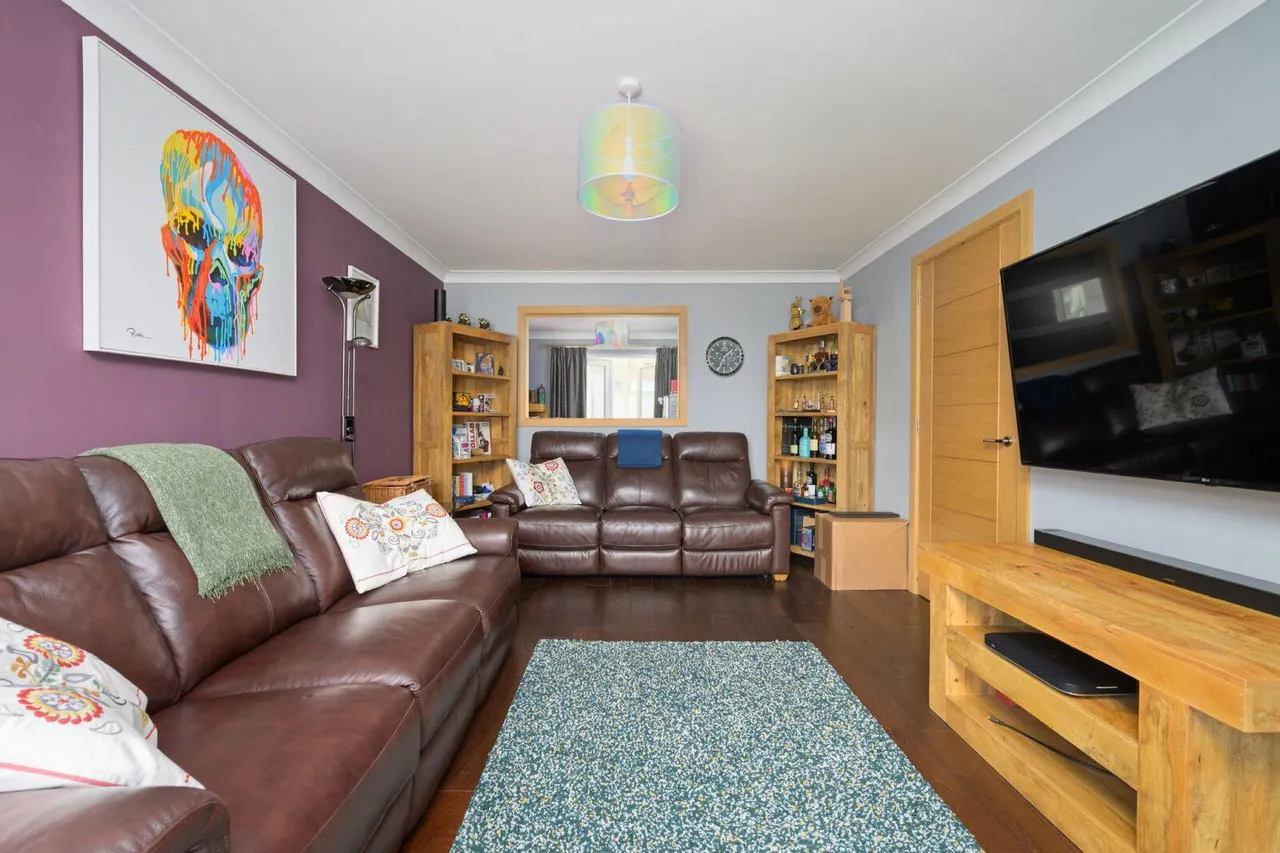 Kennedy Way, Airth, FK2 8GG, photo 6