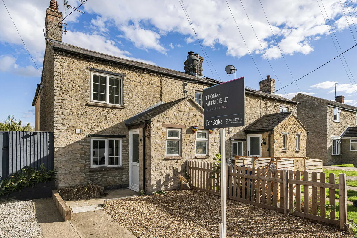 2 bed house for sale, Launton, Bicester