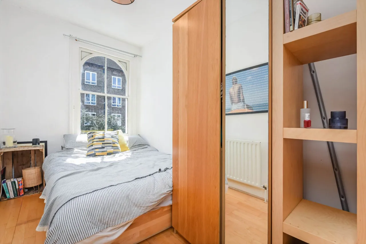 Top Floor, 78 Meadow Road, London, photo 6