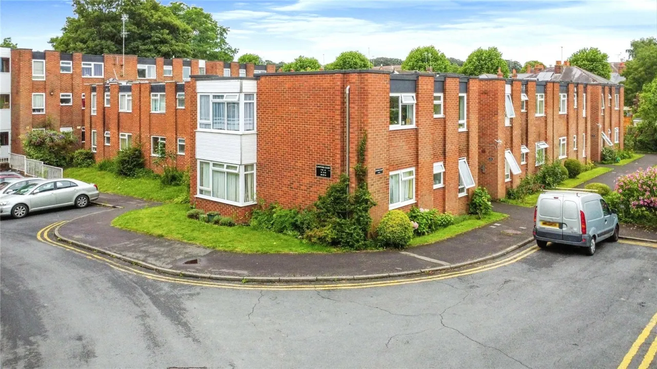 2 bed flat for sale, Canford Court, Reading, RG30