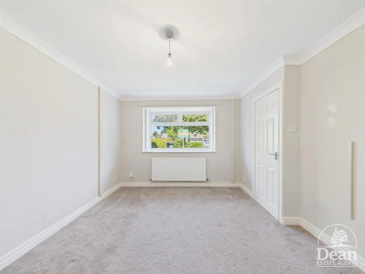 Laburnam Way, Bulwark, Chepstow, photo 5