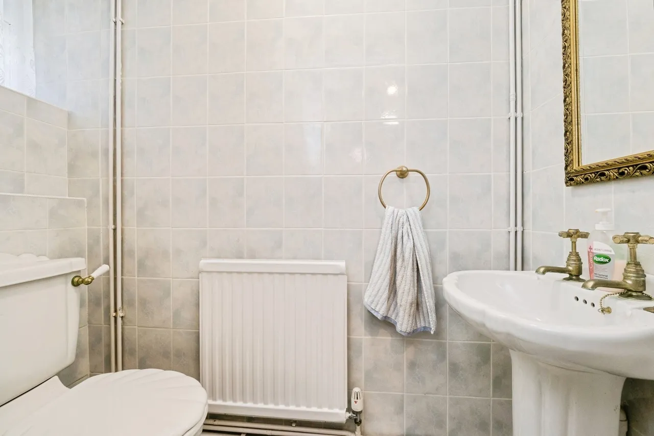 Jacklin Green, Woodford Green, IG8, photo 12