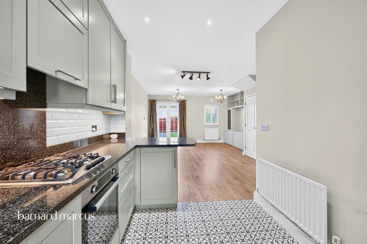 Beaumont Drive, Worcester Park, KT4, photo 5