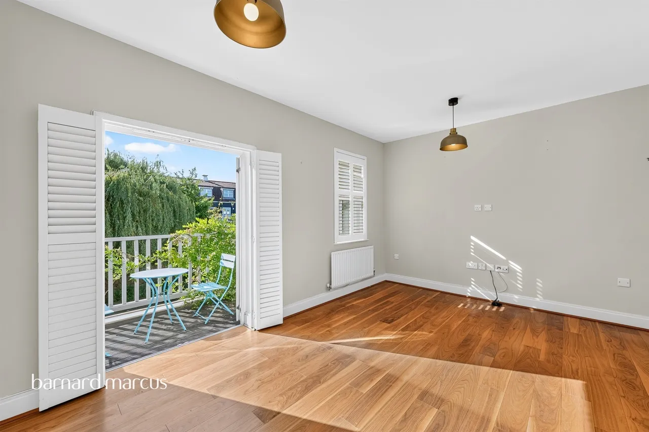 Beaumont Drive, Worcester Park, KT4, photo 7
