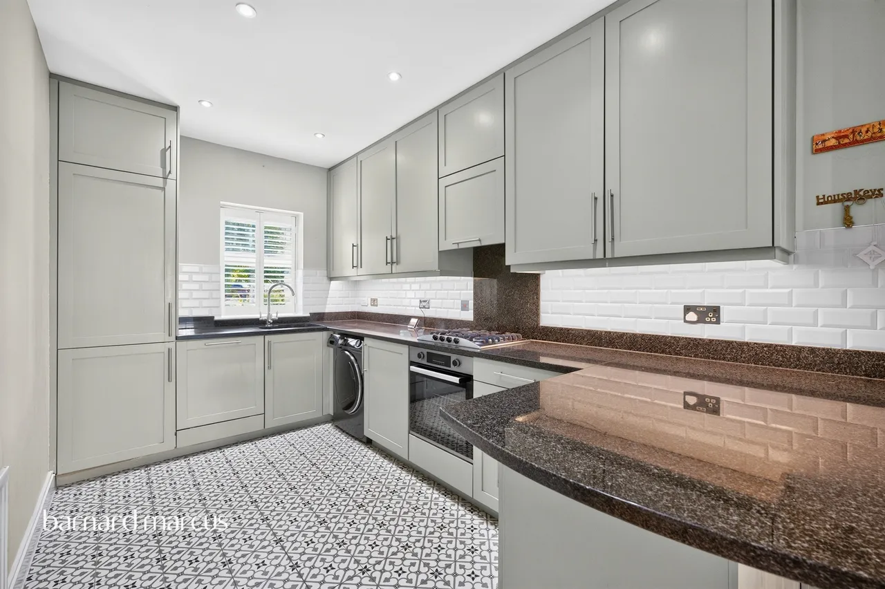 Beaumont Drive, Worcester Park, KT4, photo 4