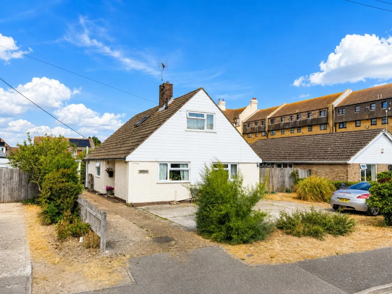 4 bed house for sale, Victoria Road, Littlestone, TN28