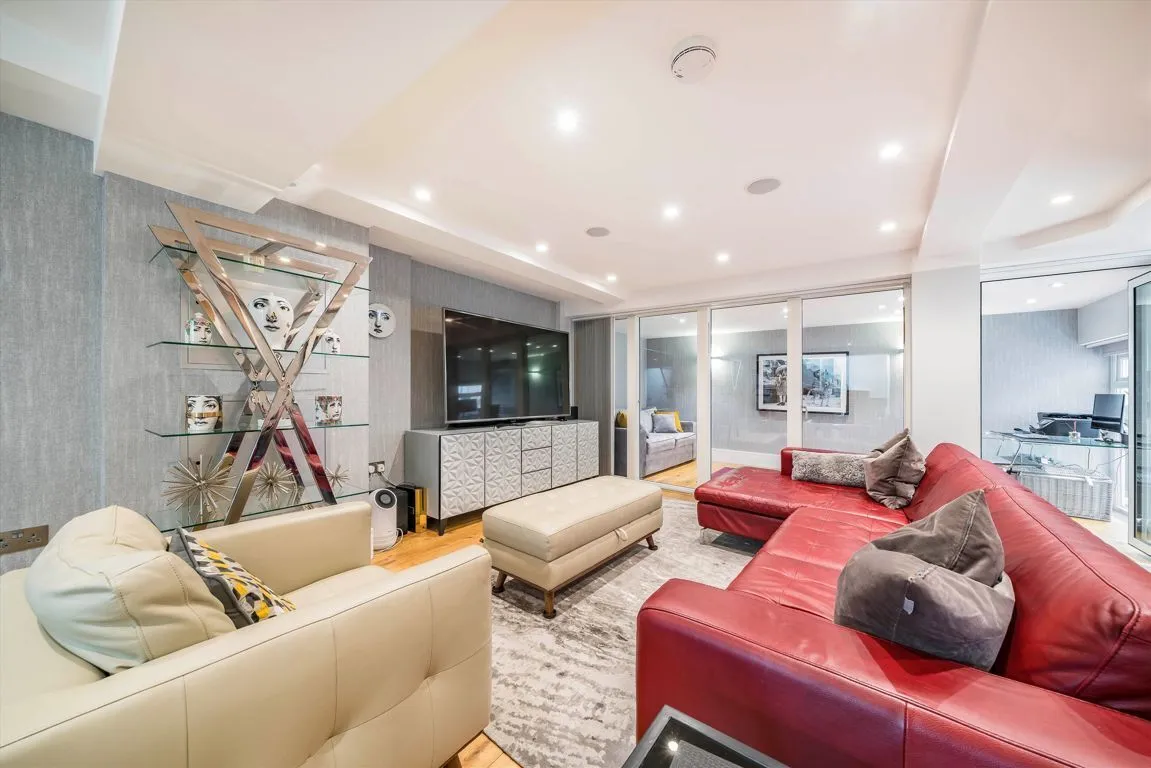 2 bed property for sale, Sussex Street, Pimlico, SW1V
