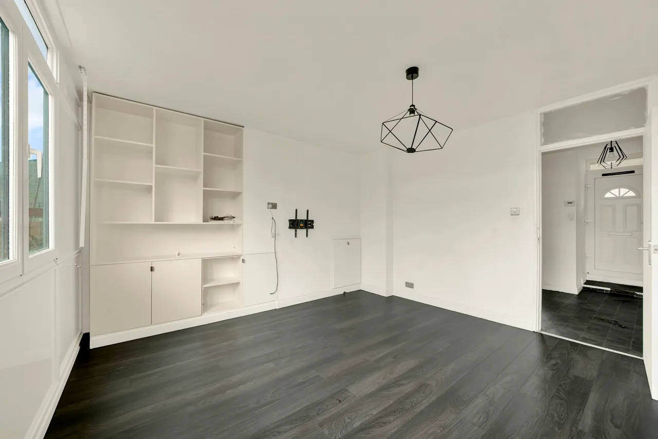 Flat 3, Urmston House, Seyssel Street, London, Greater London, E14 3HT, photo 8