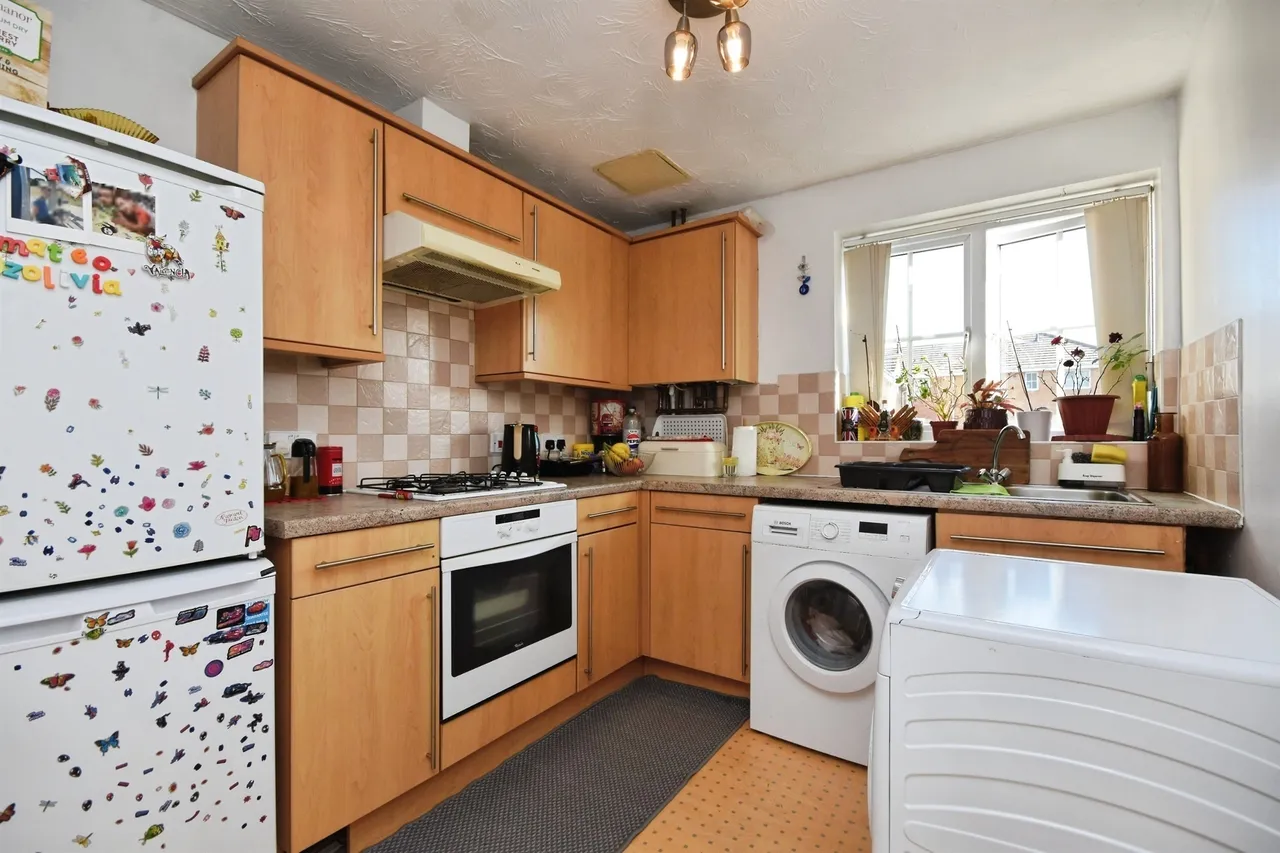Browning Drive, Wickford, SS12, photo 3