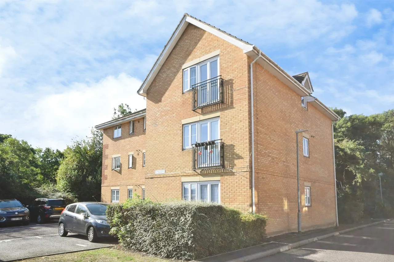 Browning Drive, Wickford, SS12, photo 13