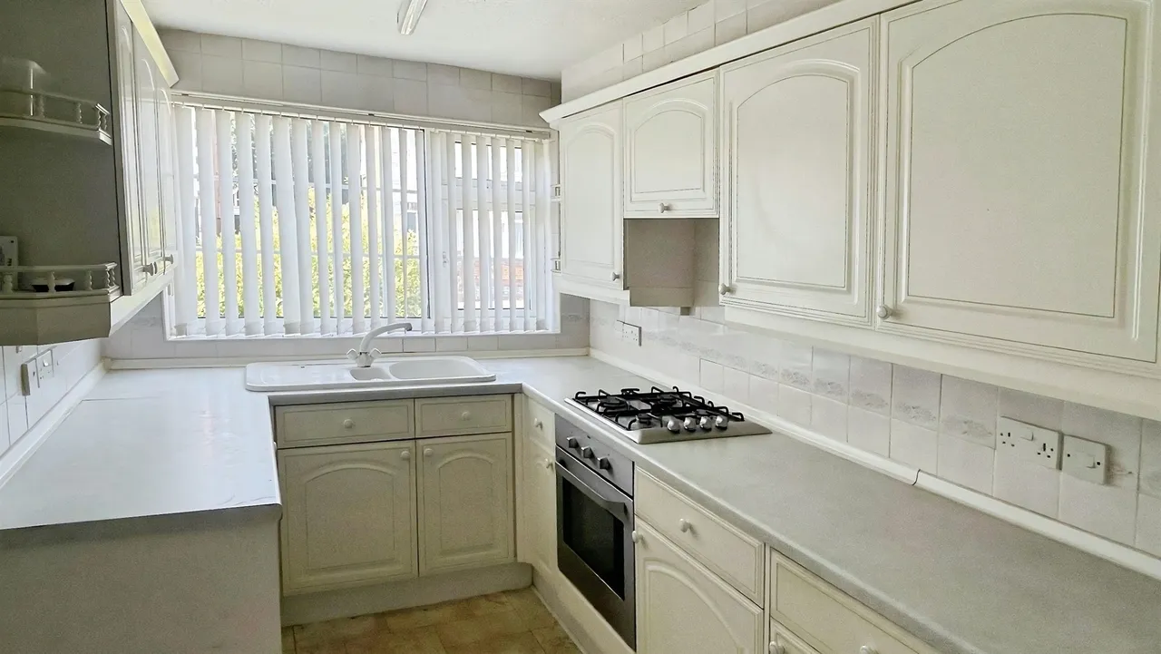 St. Marys Close, Peterborough, PE1, photo 4