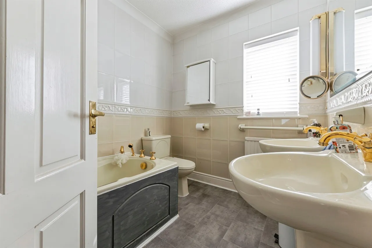 Nursery Drive, Wellingborough, NN8, photo 15