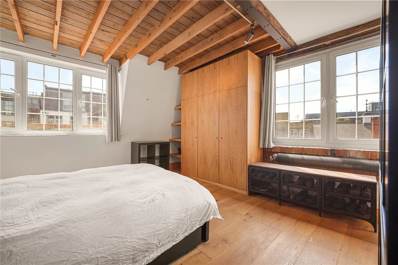 Clerkenwell Road, London, EC1M, photo 16