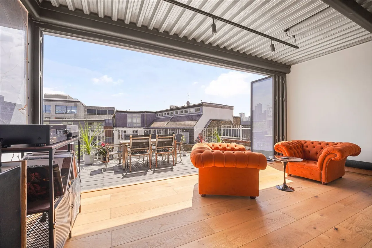 Clerkenwell Road, London, EC1M, photo 9