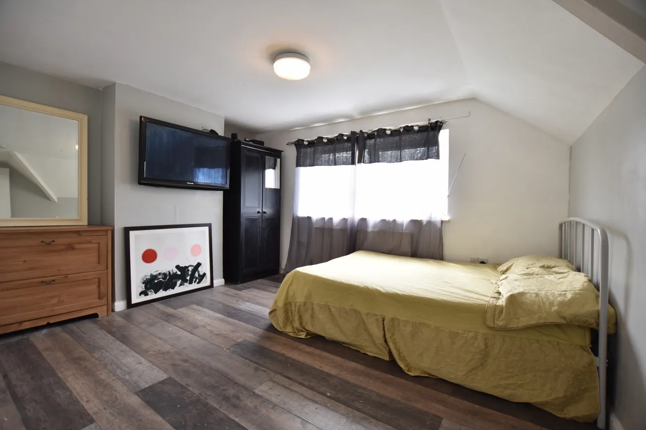 Middle Park Avenue, Eltham, SE9 5HR, photo 10