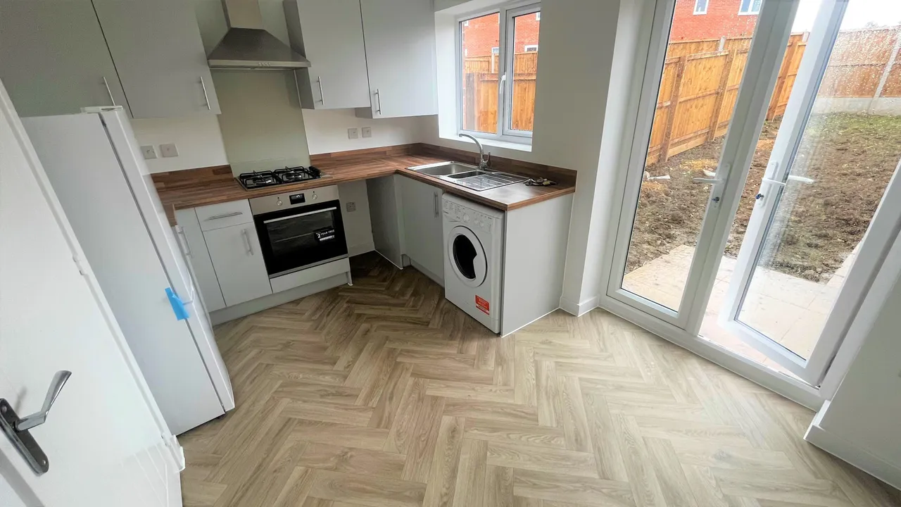 Crown Crescent, Bolsover, S44, photo 2