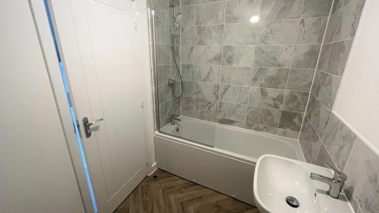 Crown Crescent, Bolsover, S44, photo 9