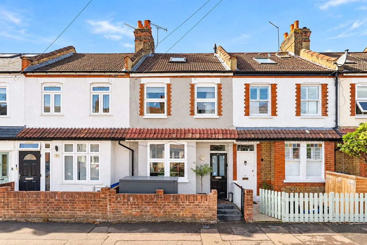 4 bed house for sale, Andover Road, Twickenham, TW2