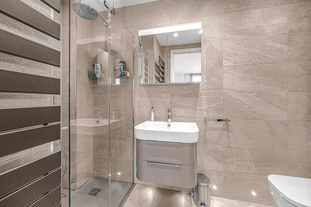 Wellington Street, London, WC2E, photo 6