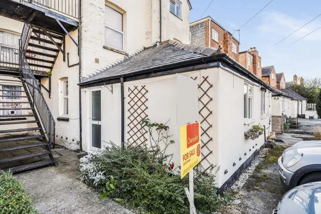 1 bed flat for sale, Craven Road, Newbury, RG14